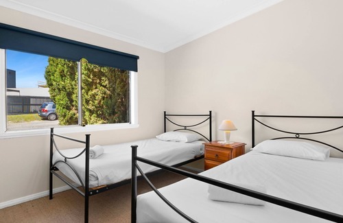 Torquay Cabaña | Parkside Beach House 4