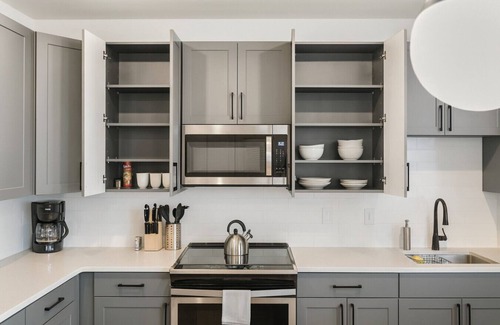 Five Points South Apartamento | Parkside Chic 2BR Near Regions Field + Park