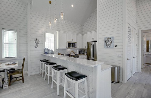 Cinnamon Shore Cabaña | Parkside Cottage@Cinnamon Shore near Town Center+Resort-Like Amenities