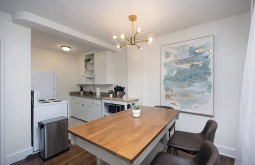 Historic Uptown Apartamento | Parkside Duo