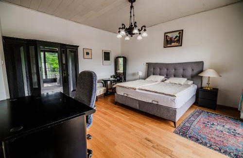 Ljubljana Apartamento | Parkside Haven with 4 Bedrooms & free parking