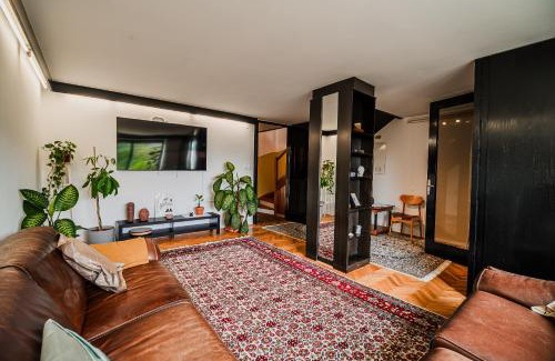 Ljubljana Apartamento | Parkside Haven with 4 Bedrooms & free parking