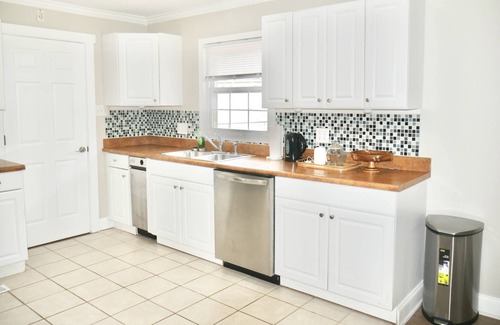 Pineville Casa | Parkside Retreat: 20% off thru Nov!