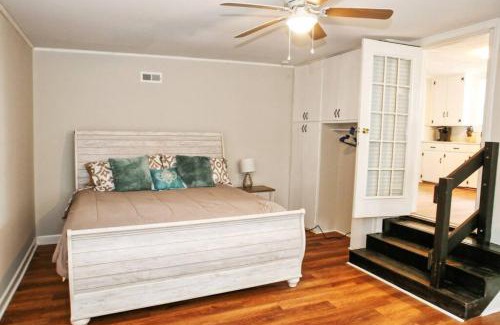 Stanley Casa | Parkside Retreat 3 Beds and Porch
