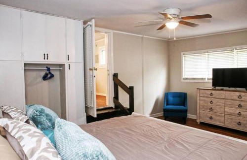 Stanley Casa | Parkside Retreat 3 Beds and Porch