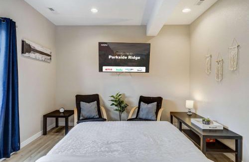 Monument Casa | Parkside Ridge Cozy Escape w Hot Tub & Views