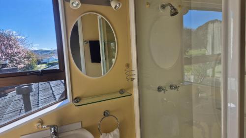 Napier Casa | Parkview Retreat- 3 Bedrooms and 3 Bathrooms