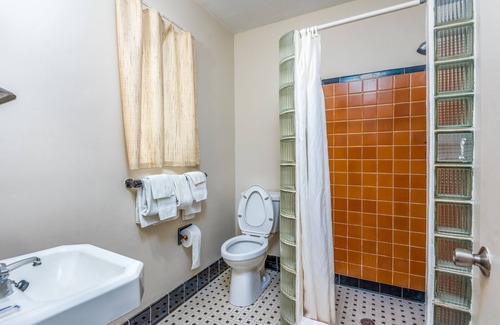 Waynesville Hotel | Parkway Inn