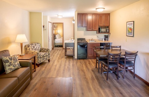 Fish Creek Cabina | Parkwood Lodge - Door County