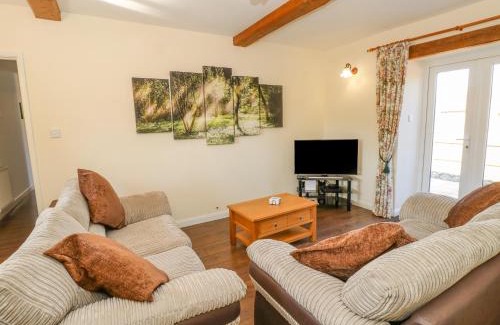 Newport Casa | Parlour Cottage