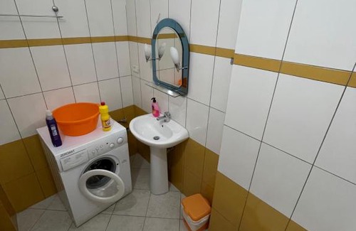 Qafe e Gjashtes Apartamento | Paro's Holiday Home