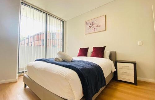 Parramatta CBD Apartamento | Parramatta Adorable 3Br Apt ParkingBusShopping