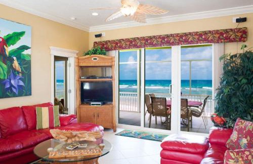 Brinkleys Casa | Parrot-ise 4 Bedroom Villa