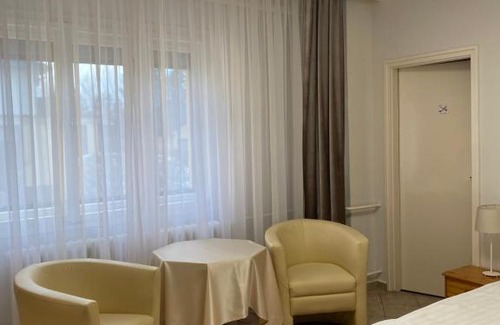 Dunakeszi Casa | Part Cafe Residence