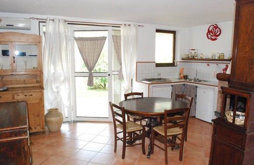 Strettoia Apartamento | Part of asa with garden and pool