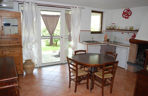 Strettoia Apartamento | Part of asa with garden and pool