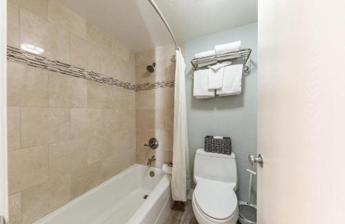 Truckee Casa | Partial Lake View Stunning Deluxe King Studio #125 at Donner Lake Village