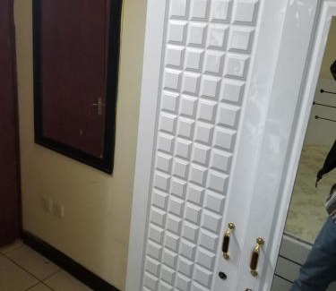 Al Muraqqabat Apartamento | Partition Rooms in Deebaj Hotel Apartment