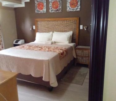Parys Cabina | Partuma Lodge & Services