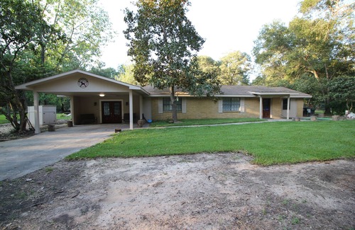 Conroe Apartamento | Party Hall, Event hall, Venu hall, camping space