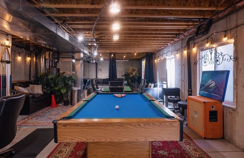 Curtis Park Casa | Party Palace’- Prime Location, Game Room, Theater & Hot Tub, 420ok!