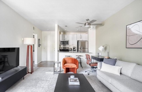 Pasadena Apartamento | Pasadena 1BR w Gym Pool nr Colorado Ave LAX-862