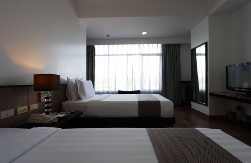 Santa Rosa Hotel | Paseo Premiere Hotel