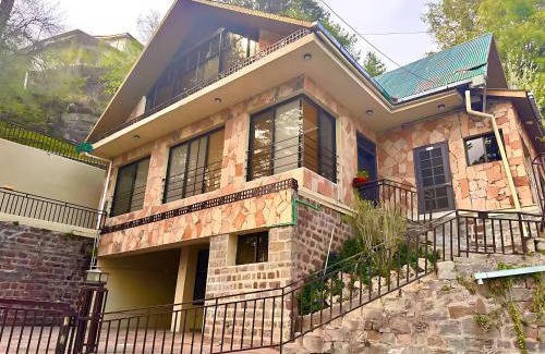 Murree Hotel | Pasha Nova