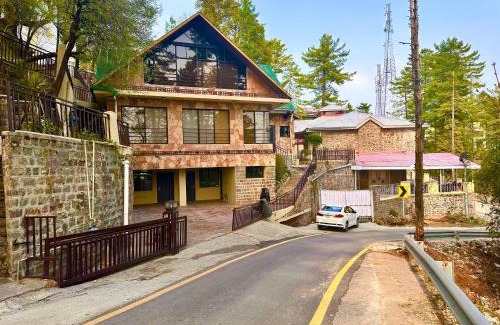 Murree Hotel | Pasha Nova
