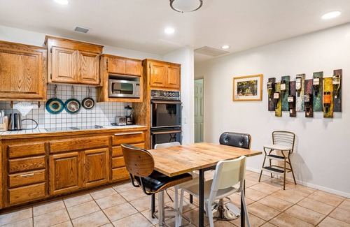 Atascadero Casa | Paso Wine Country Mid Century Modern Retreat!