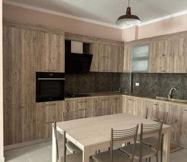 Vlore Apartamento | Pasquale & Adriana House