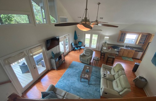 Pass Christian Casa | Pass Christian Waterfront w/ Private HEATED Pool & Beautiful Back Porch