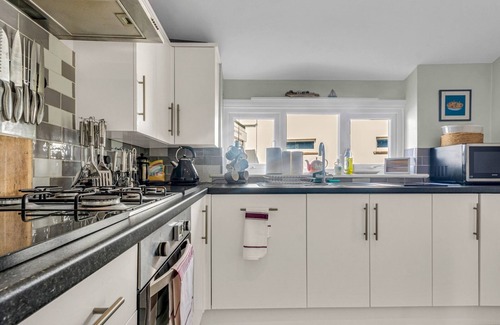 Birchington Casa | Pass the Keys | Little Haven, A stunning Bungalow in Minnis Bay