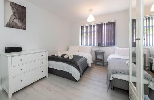 Winnersh Apartamento | Pass the Keys 2BDR Peaceful Ground Floor Apartment Free Parking