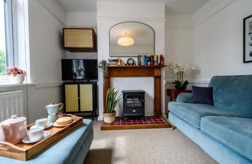 Shrewsbury Casa | Pass the Keys 3 Bedroom home within walking distance of town