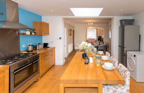 Shrewsbury Casa | Pass the Keys | 3 Storey Townhouse