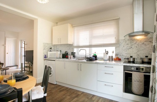 West Bridgford Apartamento | Pass the Keys | Bright & Cozy Home with Garden | Free Parking