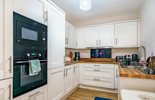 Gaeltacht Quarter Casa | Pass the Keys | Beautiful & Spacious 4 Bed | Historical W. Belfast