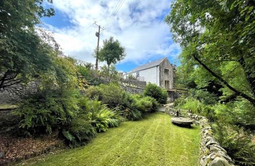 Dunscore Casa | Pass the Keys Beautiful 2BR Converted Mill - Idyllic Location