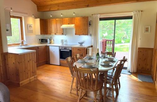 Sandyhills Casa | Pass the Keys Beautiful 3BR Lodge - Stunning Beach and Golf Location