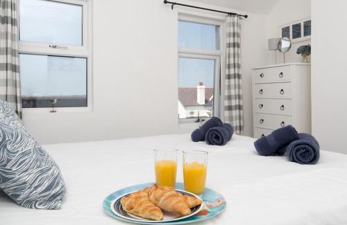 Rhosneigr Casa | Pass the Keys Breeze Cottage 2 bed Beach property