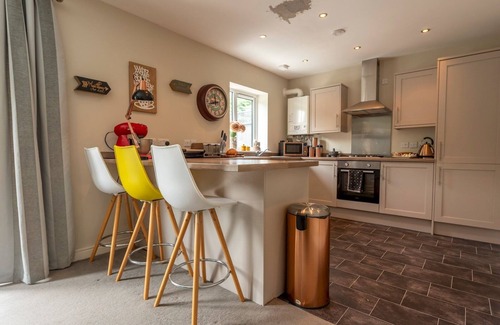 Hinstock Casa | Pass the Keys | Charming Modern Retreat with Private Garden