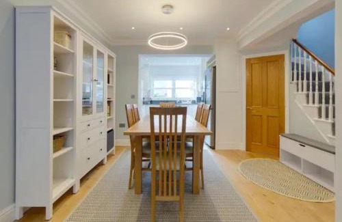 Cambridge City Centre Casa | Pass the Keys Centrally located modern and spacious 3 Bed terrace