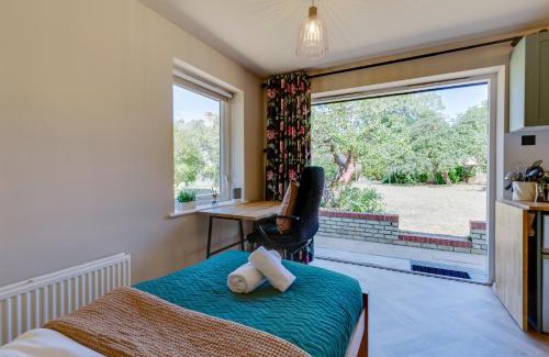 Cambridge Apartamento | Pass the Keys Charming and Central Garden Studio Flat Free Parking