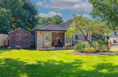 Cambridge Apartamento | Pass the Keys Charming and Central Garden Studio Flat Free Parking