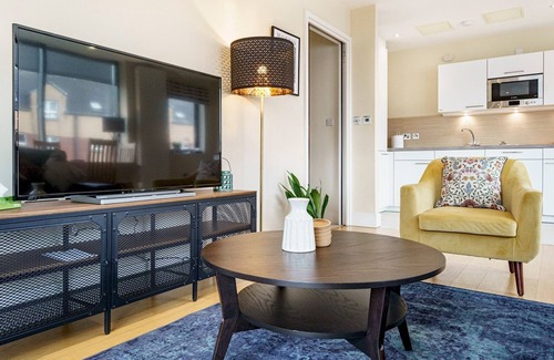 Cathedral Quarter Apartamento | Pass the Keys | City Centre Incredible 2BR Corner Apt with Balcony