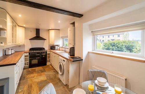 Cassington Casa | Pass the Keys | Cosy 2 Bed Terrace | Peaceful Village location