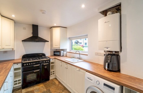 Cassington Casa | Pass the Keys | Cosy 2 Bed Terrace | Peaceful Village location