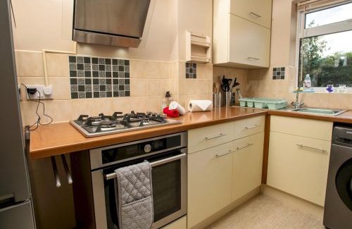 Lincoln Casa | Pass the Keys Dog-Friendly Haven Parking Prime Location