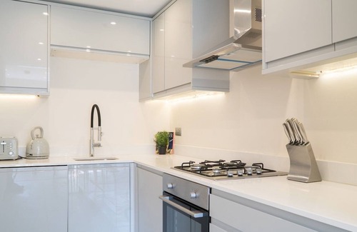 Ealing Apartamento | Pass the Keys | Queen of the Suburbs
